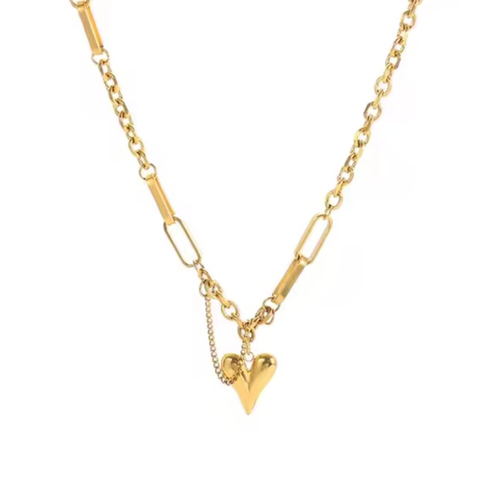 Woman 18K Gold Plated Stainless Steel heart Charm Chain Necklace 18.5' - Picture 2 of 5
